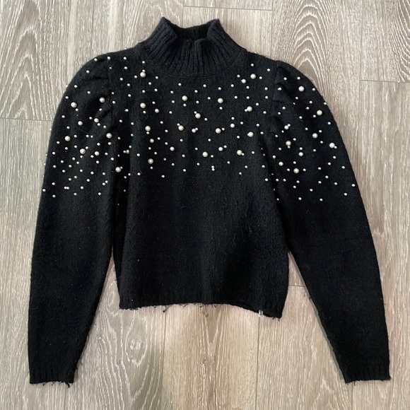 Zara sweater with pearls - Picture 1 of 4